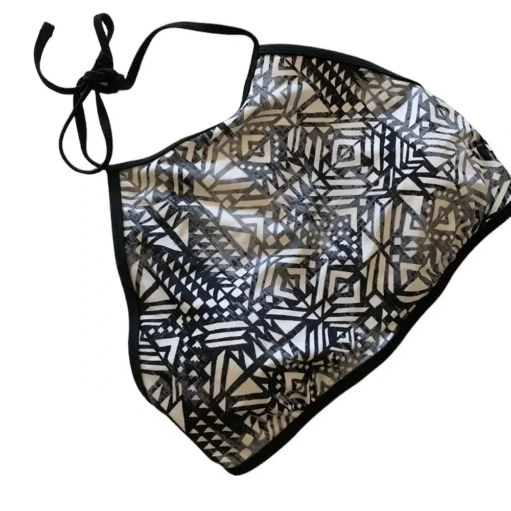 Arizona Jeans women's large bikini top